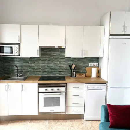 Encantadora Casita Con Patio بيت للعطل *