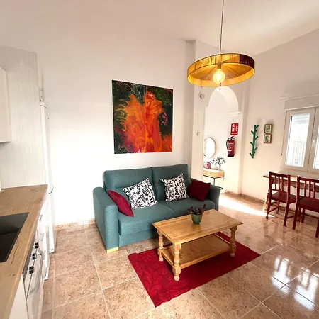 Encantadora Casita Con Patio *